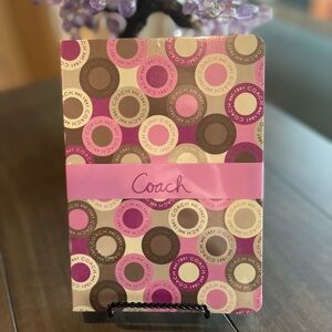 💗💗🩶🩷🩶🩷 NWT Coach notebook 📓🩶🩷🩶🩷